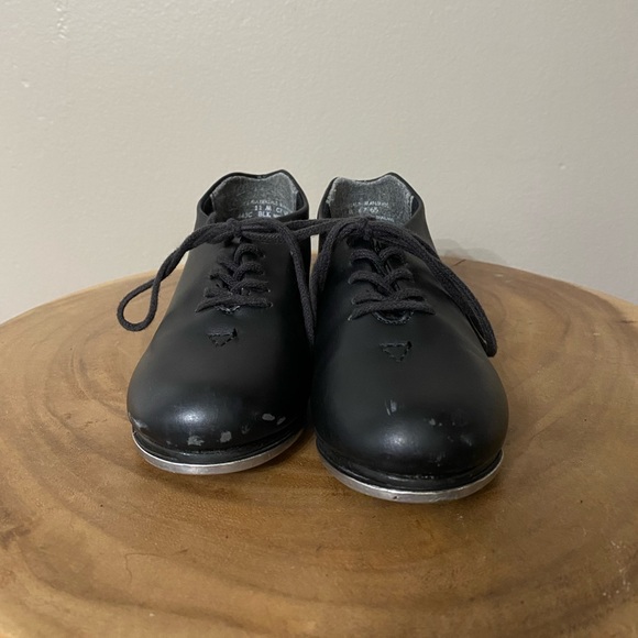 Capezio | Tap Shoes - Picture 5 of 6